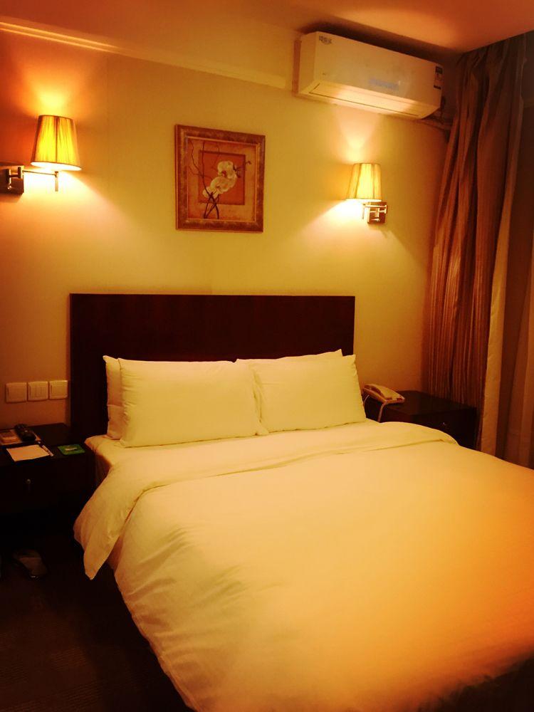 Days Inn Forbidden City Пекин Екстериор снимка