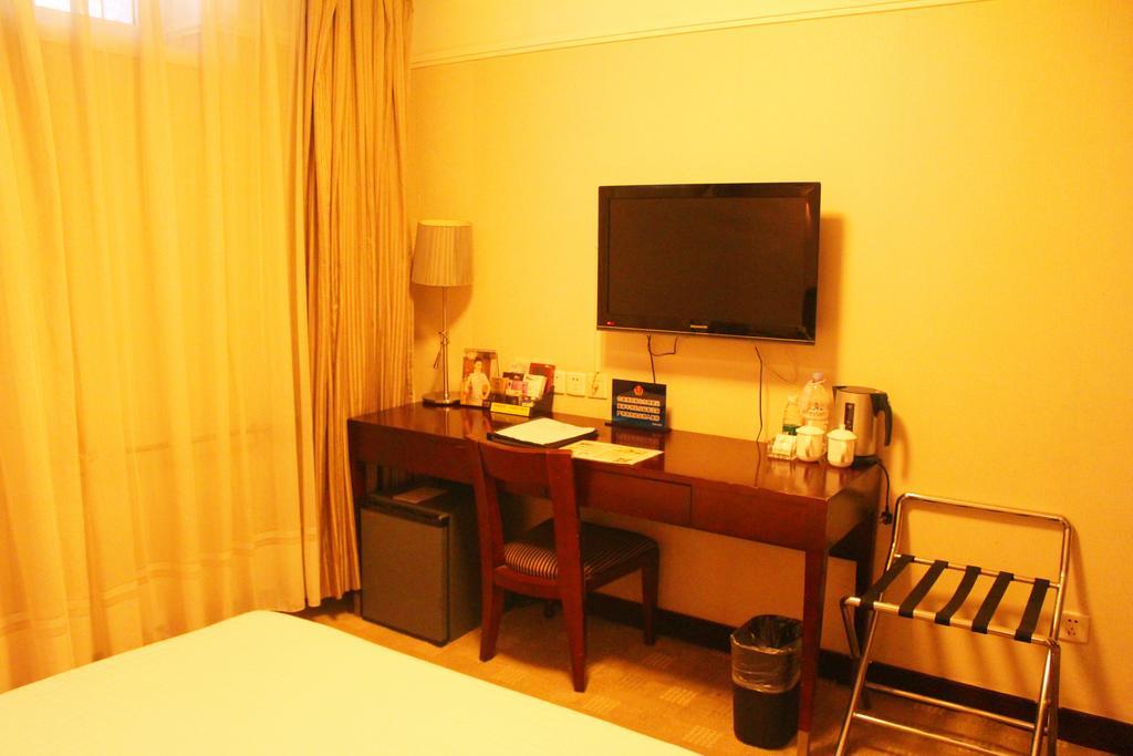 Days Inn Forbidden City Пекин Екстериор снимка