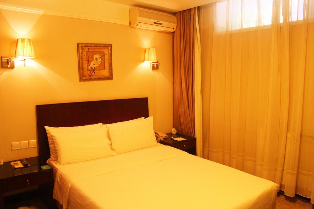 Days Inn Forbidden City Пекин Екстериор снимка