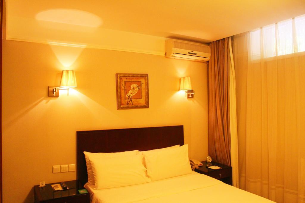 Days Inn Forbidden City Пекин Екстериор снимка