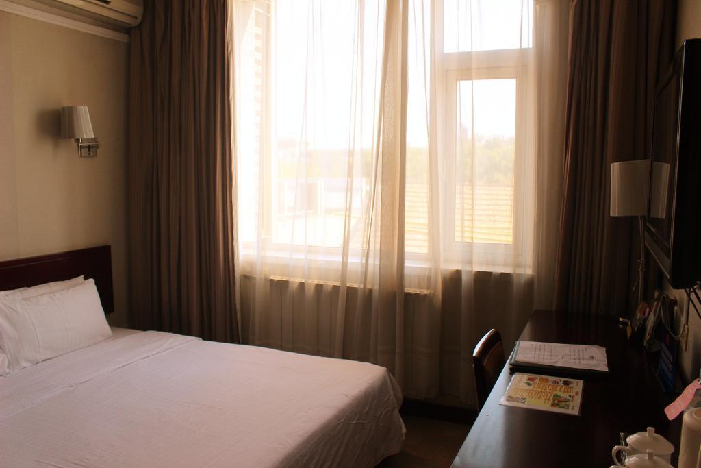 Days Inn Forbidden City Пекин Екстериор снимка