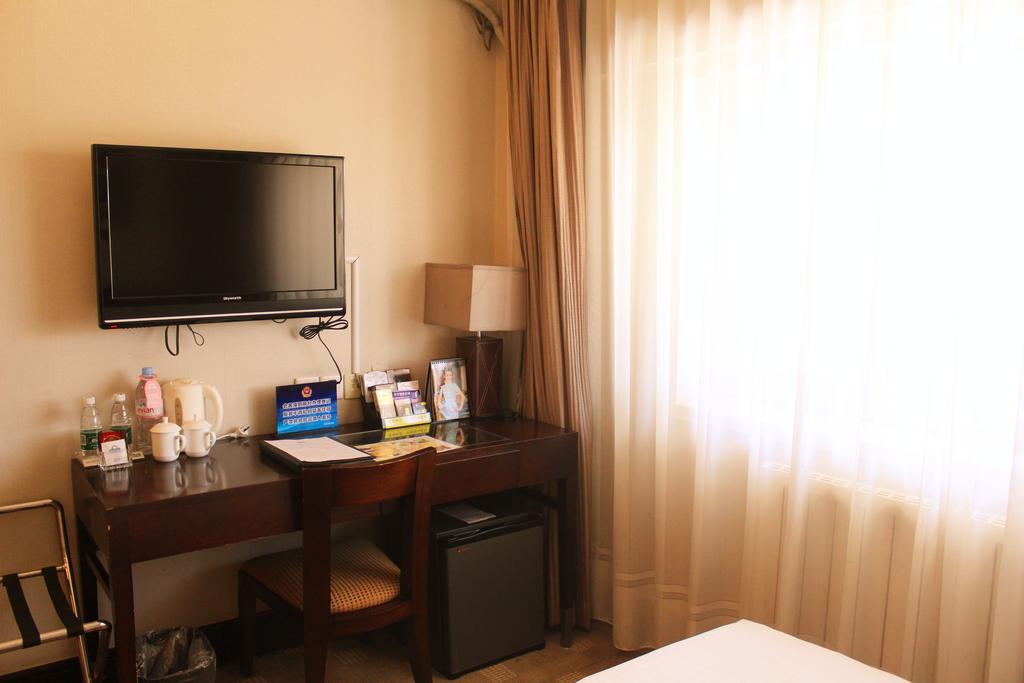 Days Inn Forbidden City Пекин Екстериор снимка