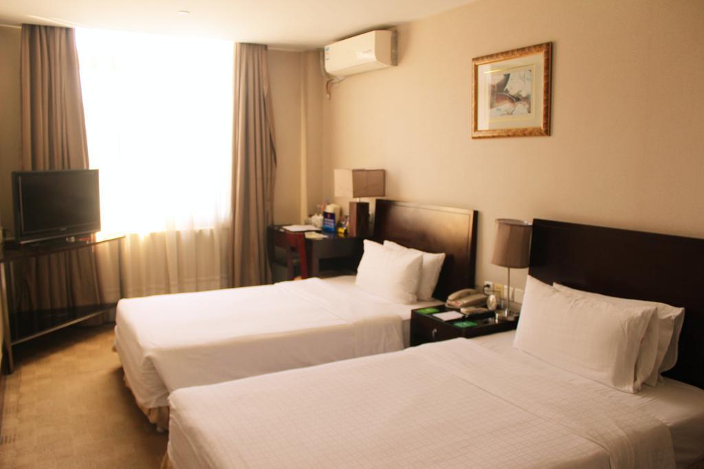Days Inn Forbidden City Пекин Екстериор снимка