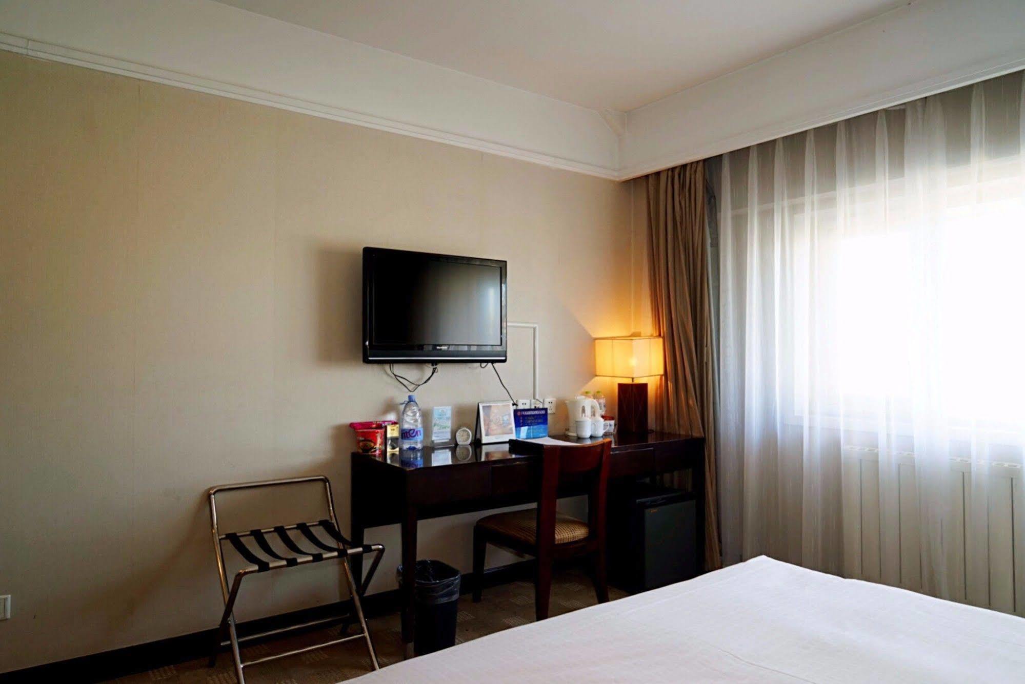 Days Inn Forbidden City Пекин Екстериор снимка