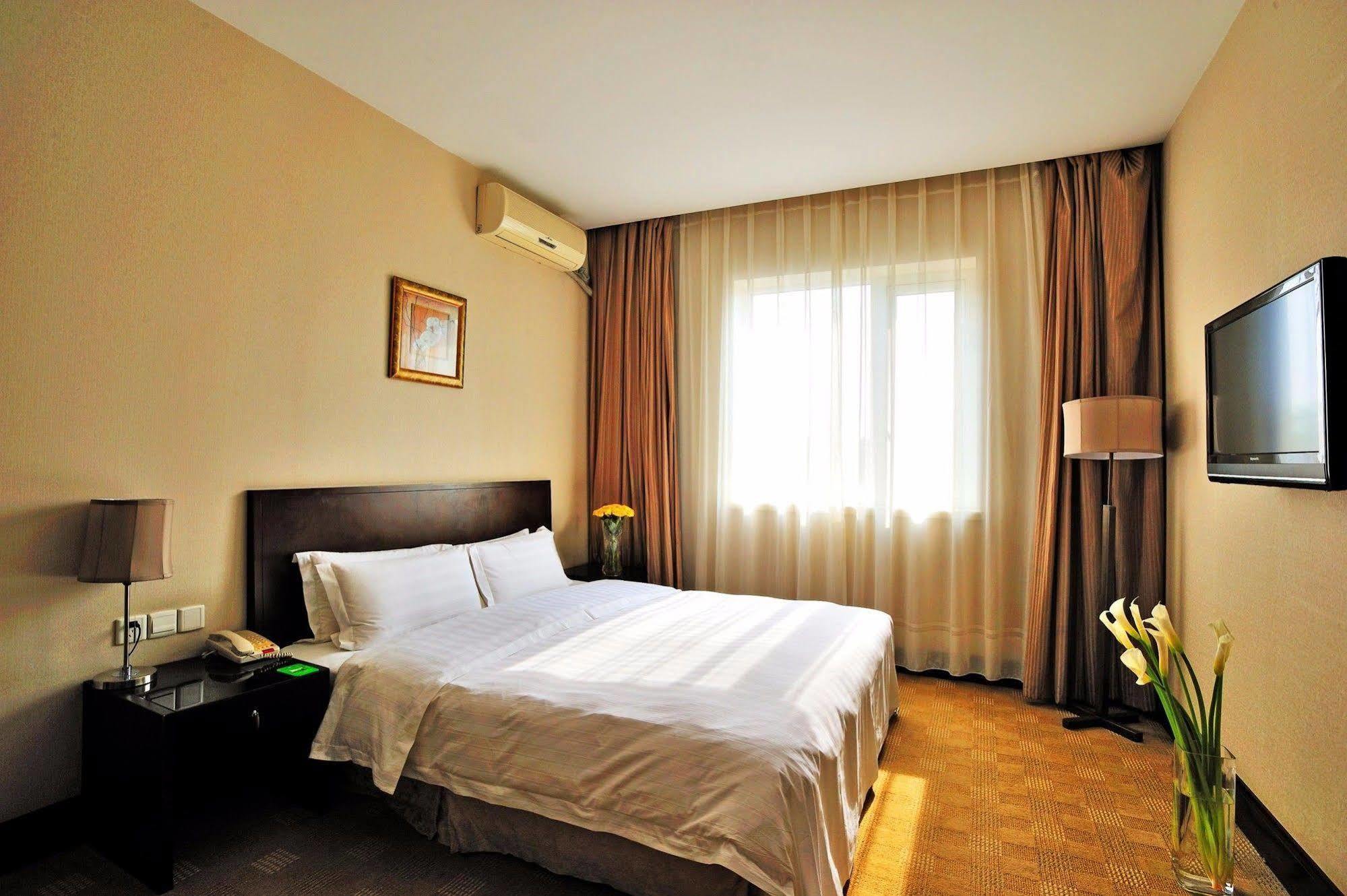 Days Inn Forbidden City Пекин Екстериор снимка